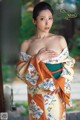 Yuko Shiraki 白木優子, FRIDAY 2021.04.30 (フライデー 2021年4月30日号)